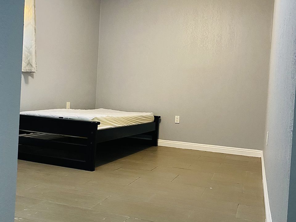1st image of 5581 Santa Margarita St #1