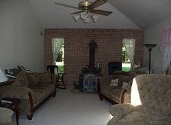 3rd image of 31184 Jerry Dr