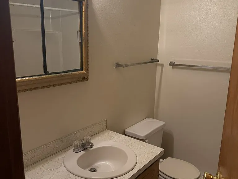 310-Colony Apartments — Photo 32