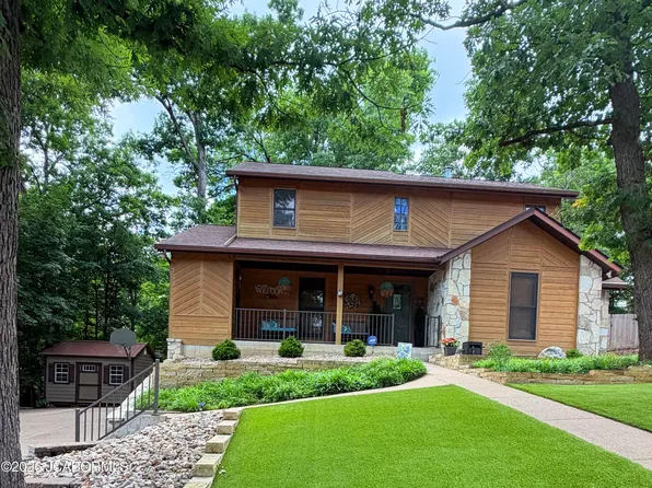 2008 Nuthatch Dr, Jefferson City, MO 65101