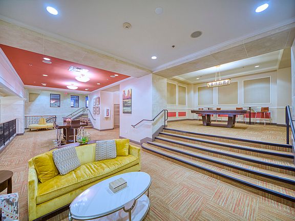 The Carling Apartments ; Jacksonville, FL ; Resident Lounge
