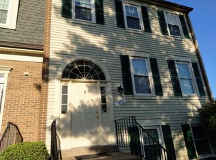 2770 Grovemore Ln, Vienna, VA 22180