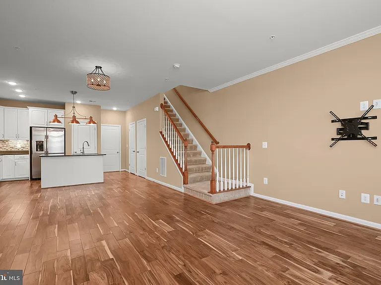 1304 Ribbon Limestone Ter SE — Photo 3