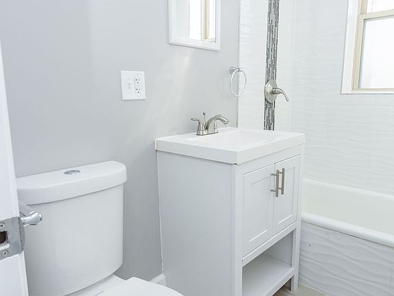 2nd image of 8056 S Marshfield Ave #1638-1