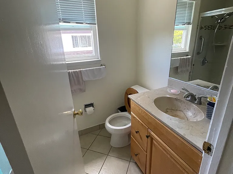 14173 Doolittle Dr — Photo 9