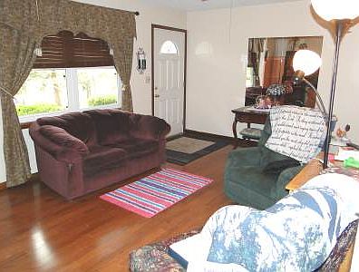 2nd image of 231 SW Sellers Way