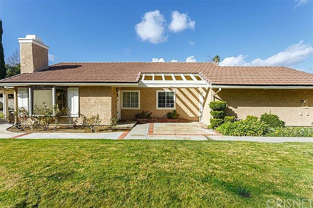 1st image of 25605 Alesna Dr