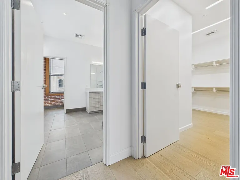 808 S Broadway #7 — Photo 18