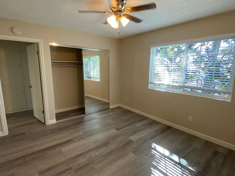 737 E Pine St #8 — Photo 12