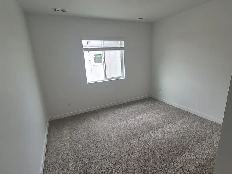 1749 N Big Star Ave — Photo 6