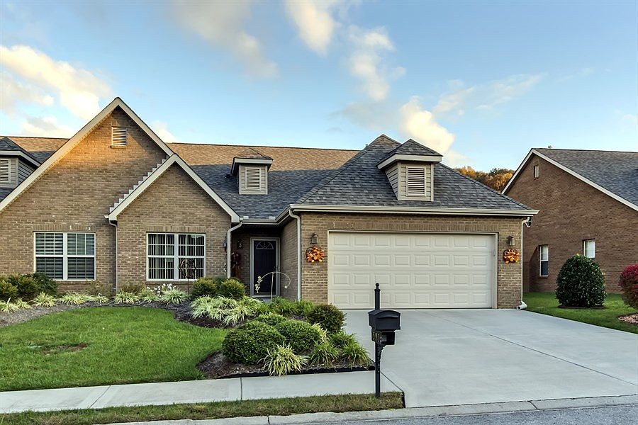 1st image of 595 Glenview Cir