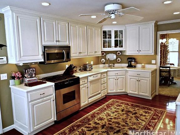 5th image of 304 135th St E