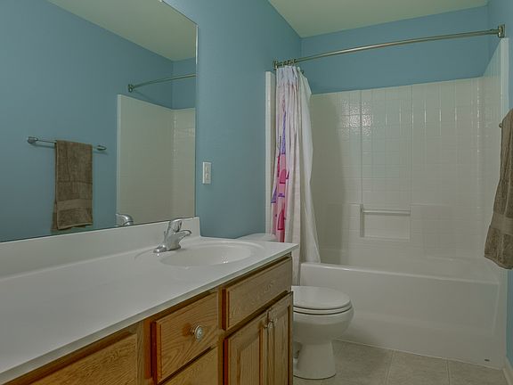 3rd image of 3304 N 209th St