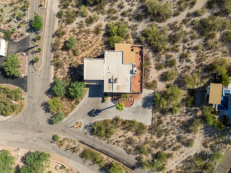 5798 E Paseo Cimarron — Photo 30
