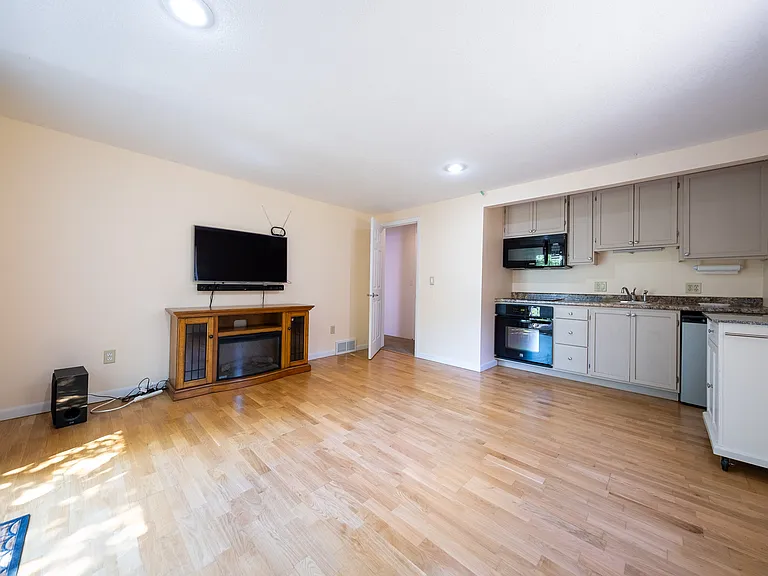 469 Reflection Rd — Photo 37