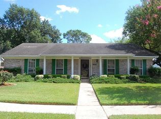 9202 Sharpview Dr, Houston, TX 77036