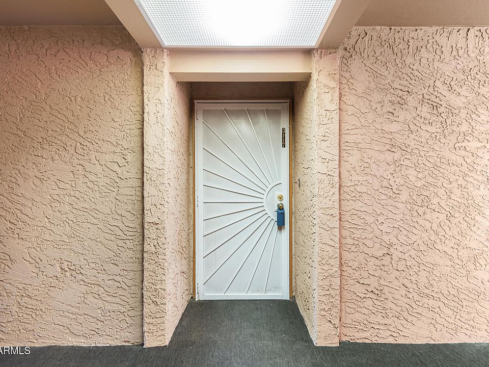 1st image of 540 N May St #3117