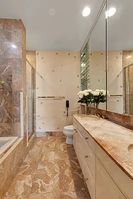 Rented by Compass | media 22