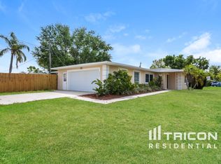 2907 Norwich Dr, Bradenton, FL 34205
