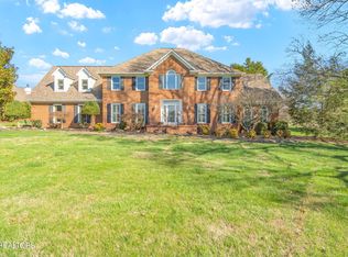 12209 S Fox Den Dr, Knoxville, TN 37934