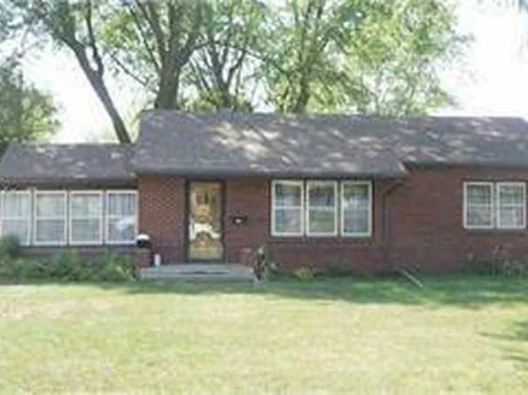 1010 N Spruce St, Creston, IA 50801