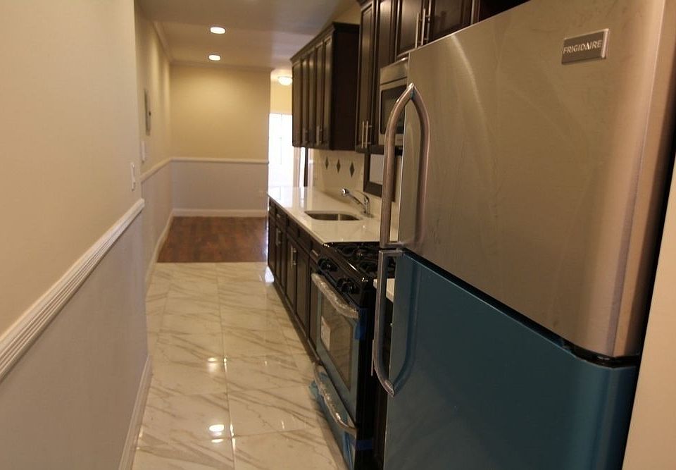 1st image of 431 Marion St APT 2l