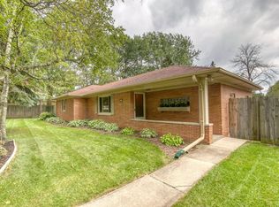 4425 S 68th St, Greenfield, WI 53220