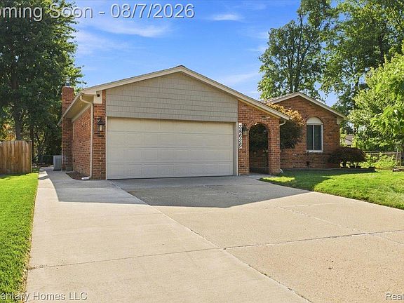 2nd image of 38626 Harrison Dr