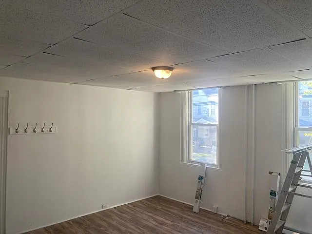 607 Lorenz Ave — Photo 4