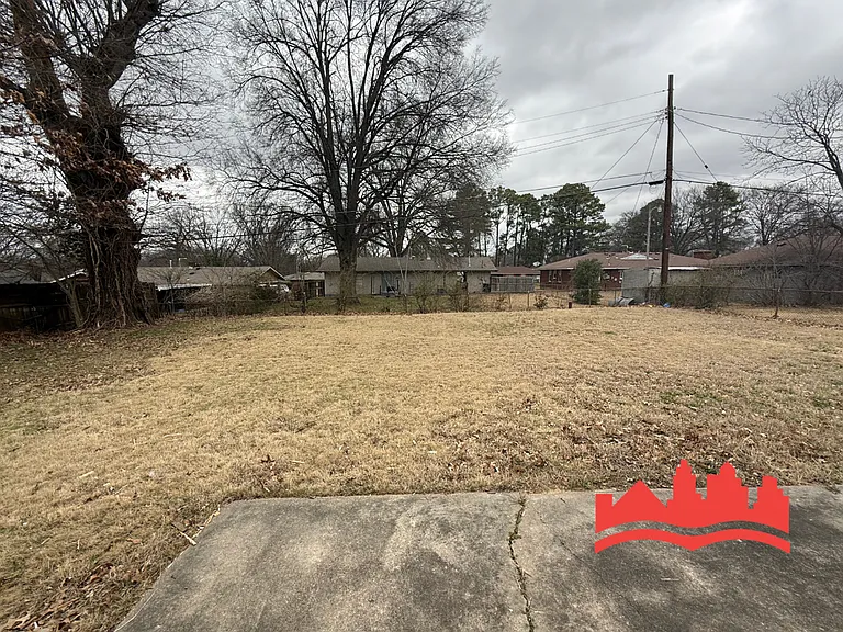 1456 E Raines Rd — Photo 16