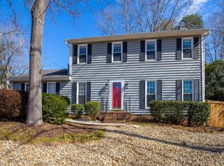 2 Foxwood Ln, Taylors, SC 29687