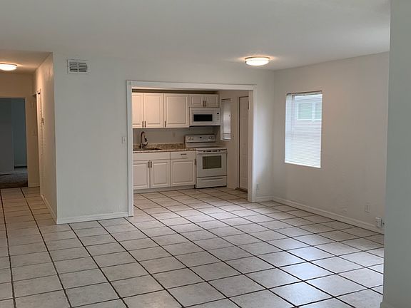 5th image of 4715 Eggleston Ave
