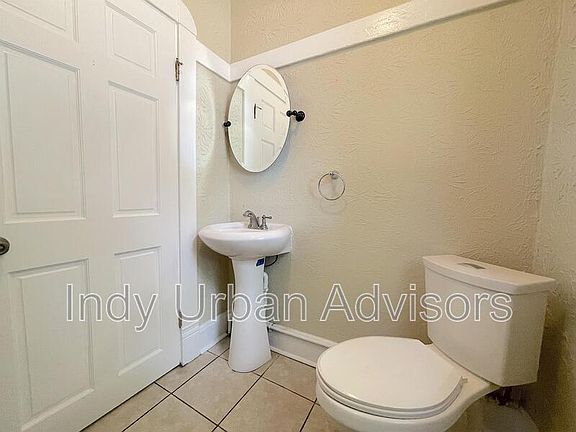4th image of 1553 Barth Ave #1553