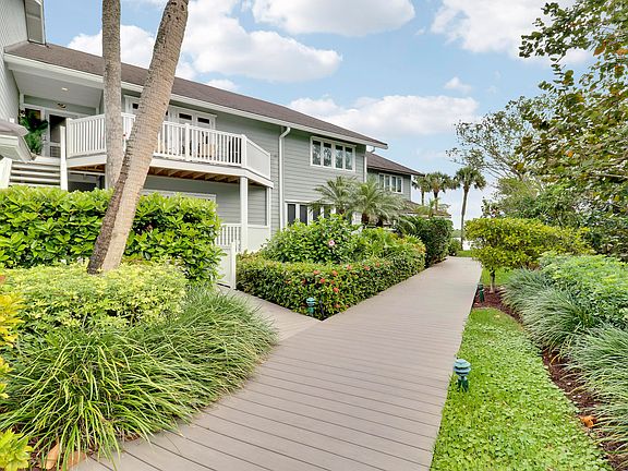 2nd image of 8029 SE Little Harbor Drive #4