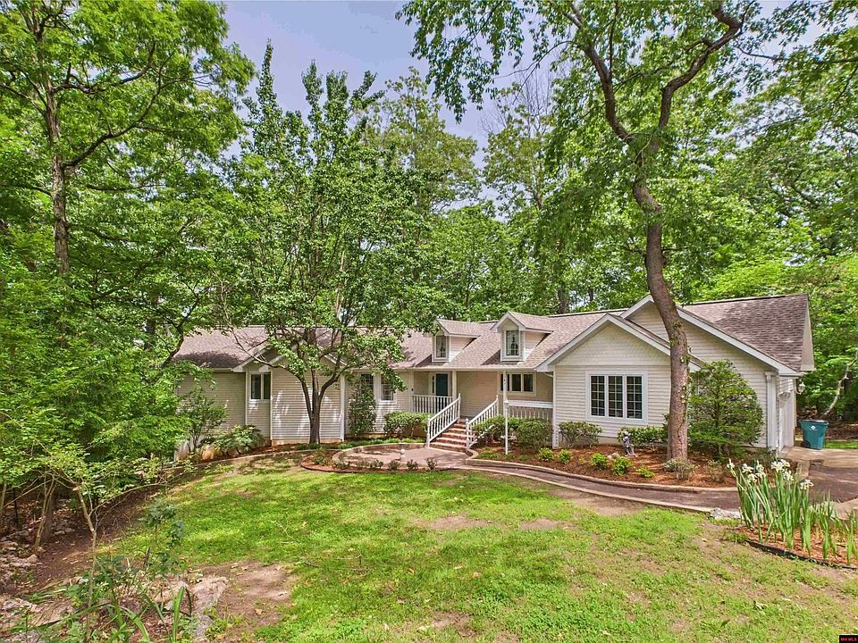 1st image of 141 Walden Ln