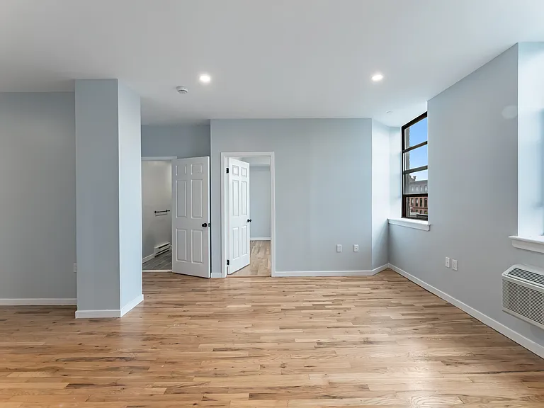 44 Sherman Ave #4B — Photo 15