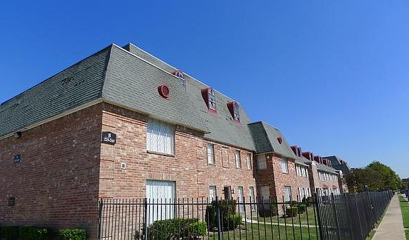 3rd image of 10501 Holly Springs Dr #Cdb87fe73