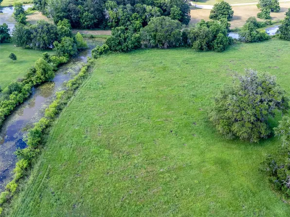 543 Pony Trl, Angleton, TX 77515