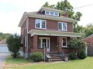 816 Hershberger Rd NW, Roanoke, VA 24012