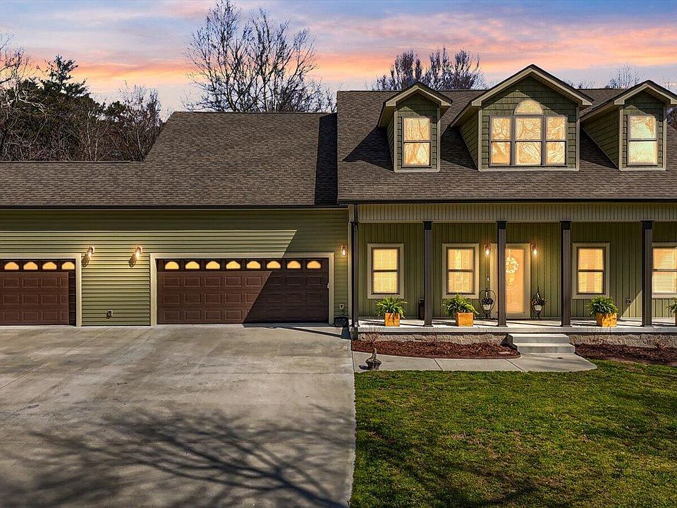 1st image of 141 Suter Rd