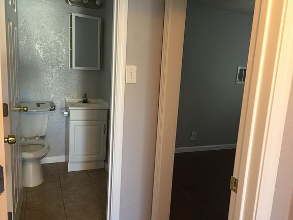 4th image of 9403 Lawlor St