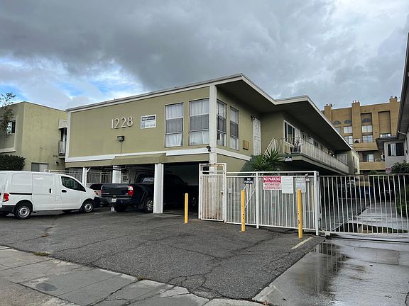 2nd image of 1228 N McCadden Pl APT 3