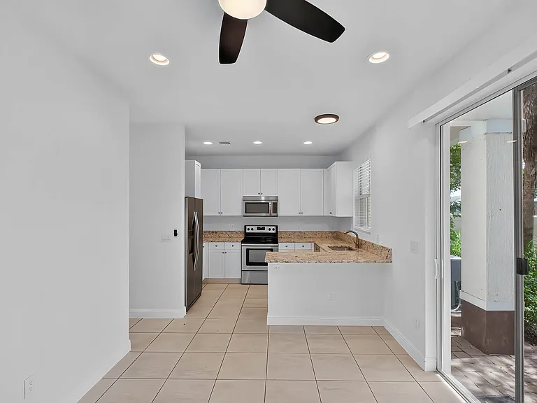 Emerald Landing — Photo 116
