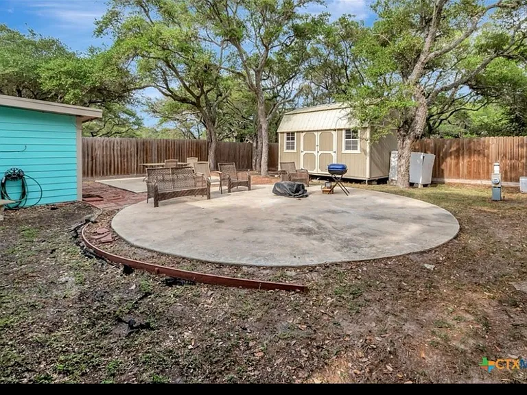 51 Sandra Dr — Photo 9