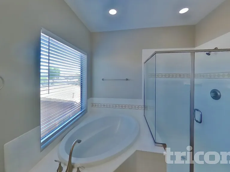 10208 W Wier Ave — Photo 14