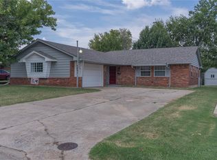 5421 NW 65th St, Warr Acres, OK 73132