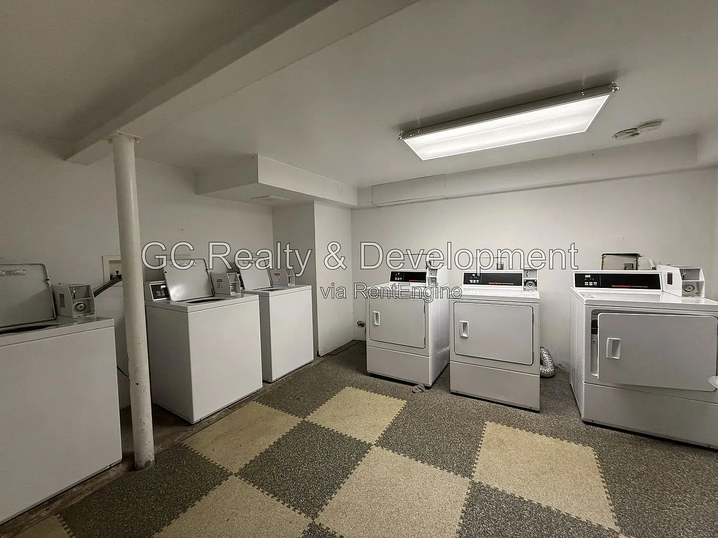 2 bed, 1.0 bath, 1115 sqft, $1,400 — Photo 3