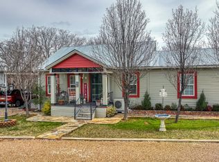 208 Holders Chapel Rd, Weatherford, TX 76088