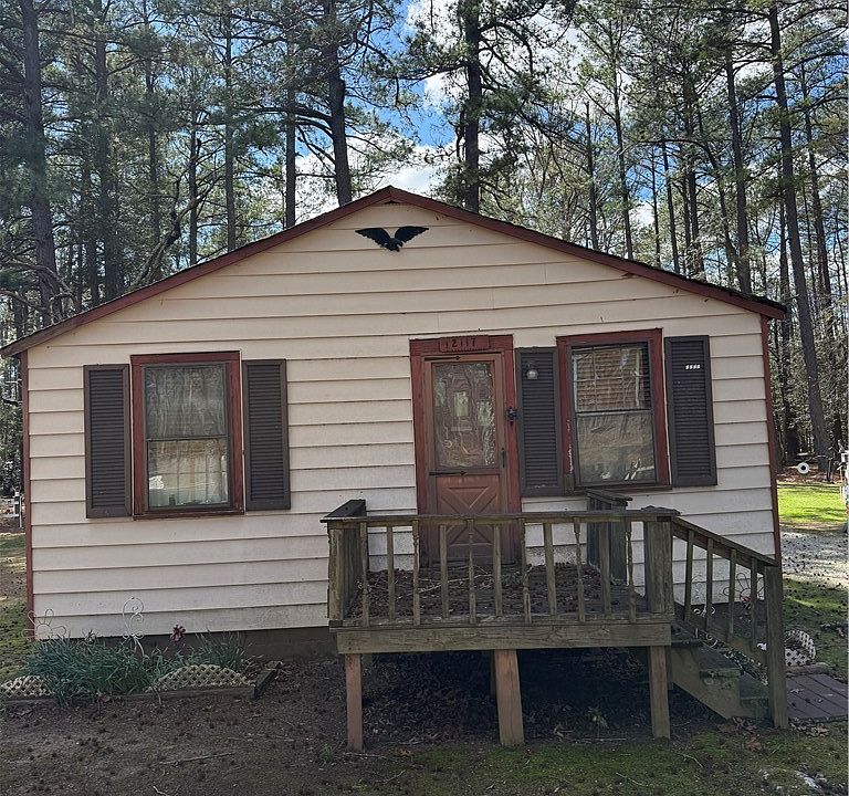 2nd image of 12117 River Rd
