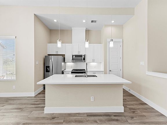 4th image of 814 Thornton Rd #K